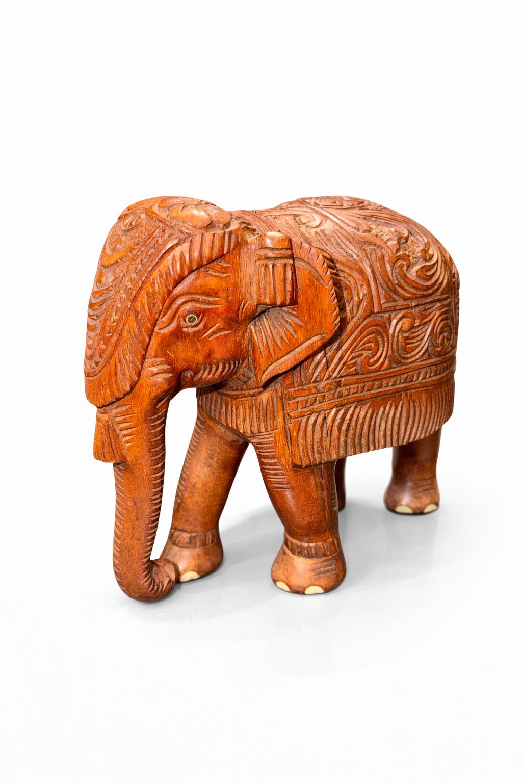 wooden hand carved elephant (size l) wooden hand carved elephant (size l)